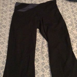 Under Armour yoga crops